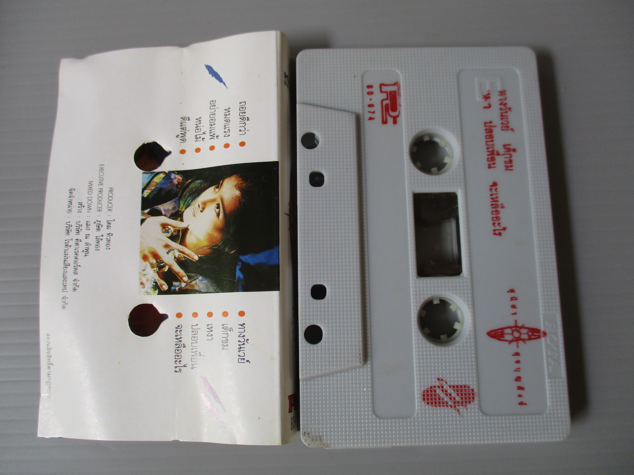 เทปเพลงไทยสากล อ้อม สุนิสา สุขบุญสังข์ ชุด อ้อม