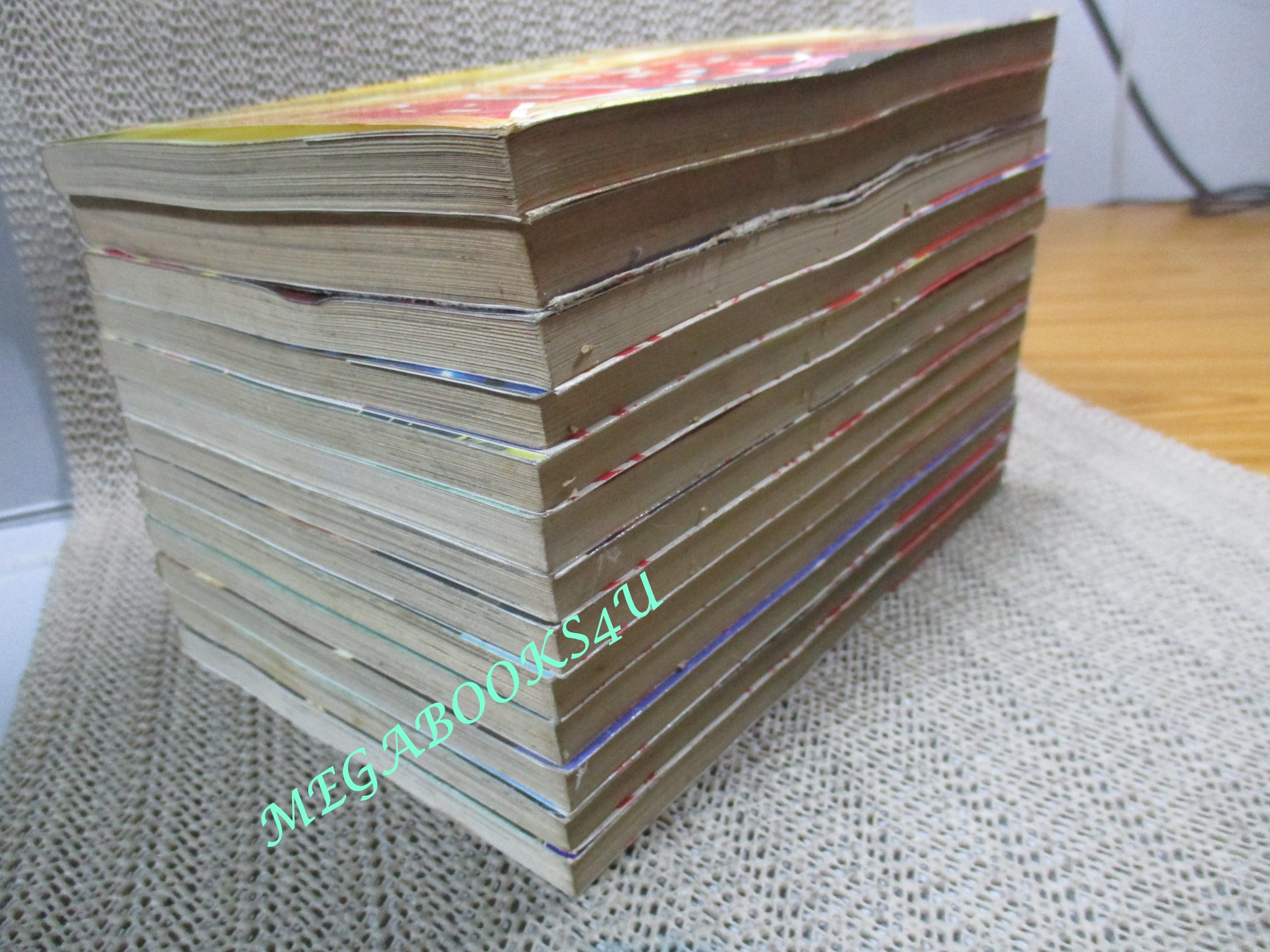 การ์ตูนบ้าน จอมเก BLUES (บูลส์) ขายแยกเล่ม เล่ม 07, 08, 09, 10, 11, 12,13, 14, 15, 16, 17, 35, 40, สนพ.สยามฯ เล่มละ20บาท การ์ตูนบ้าน