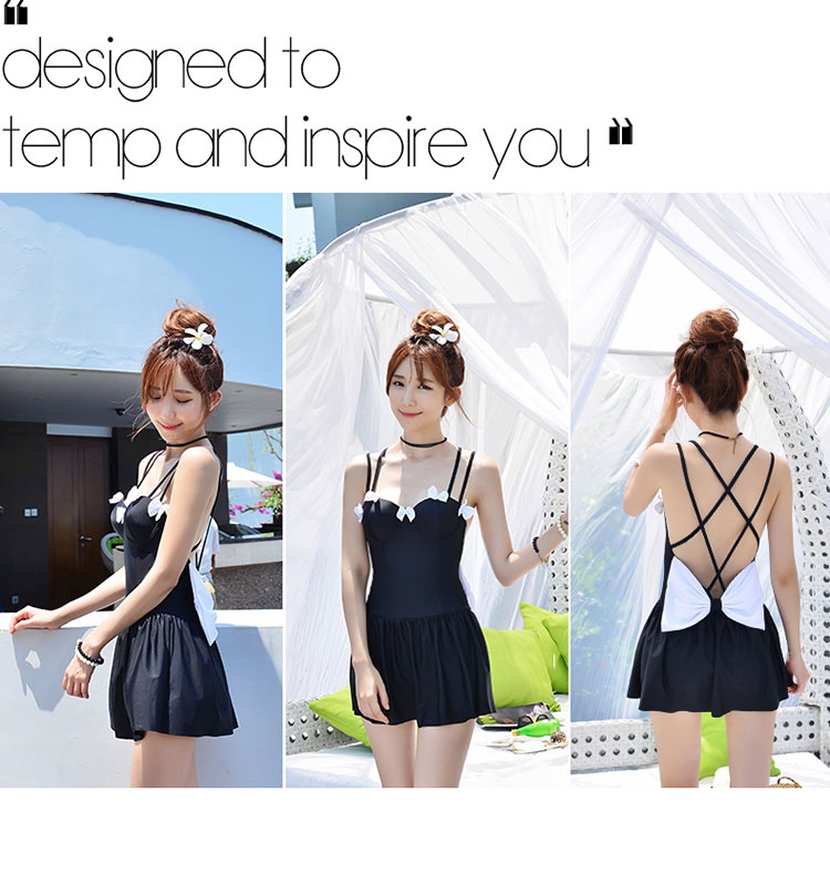 ***พรีออเดอร์***บิกินี่ชุดว่ายน้ำวันพีซ one-piece สีดำ แต่งช่วงอกด้วยโบว์เล็กๆ น่ารัก เล่นดีเทล sexy เล็กๆ โชว์แผ่นหลัง ด้วยสายบราคู่สลับไขว้กัน ช่วงกระโปรงแต่งระบาย สดใสน่ารักรับลมทะเล สวยเหมือนแบบค่ะ