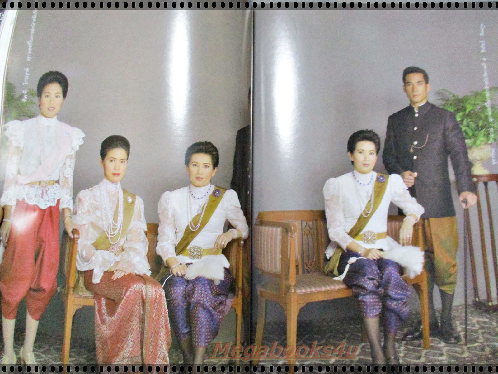 นิตยสารพลอยแกมเพชร ฉบับที่217 ปี2544 ปก หม่อมหลวงปิยาภัสร์ ภิรมย์ภักดี