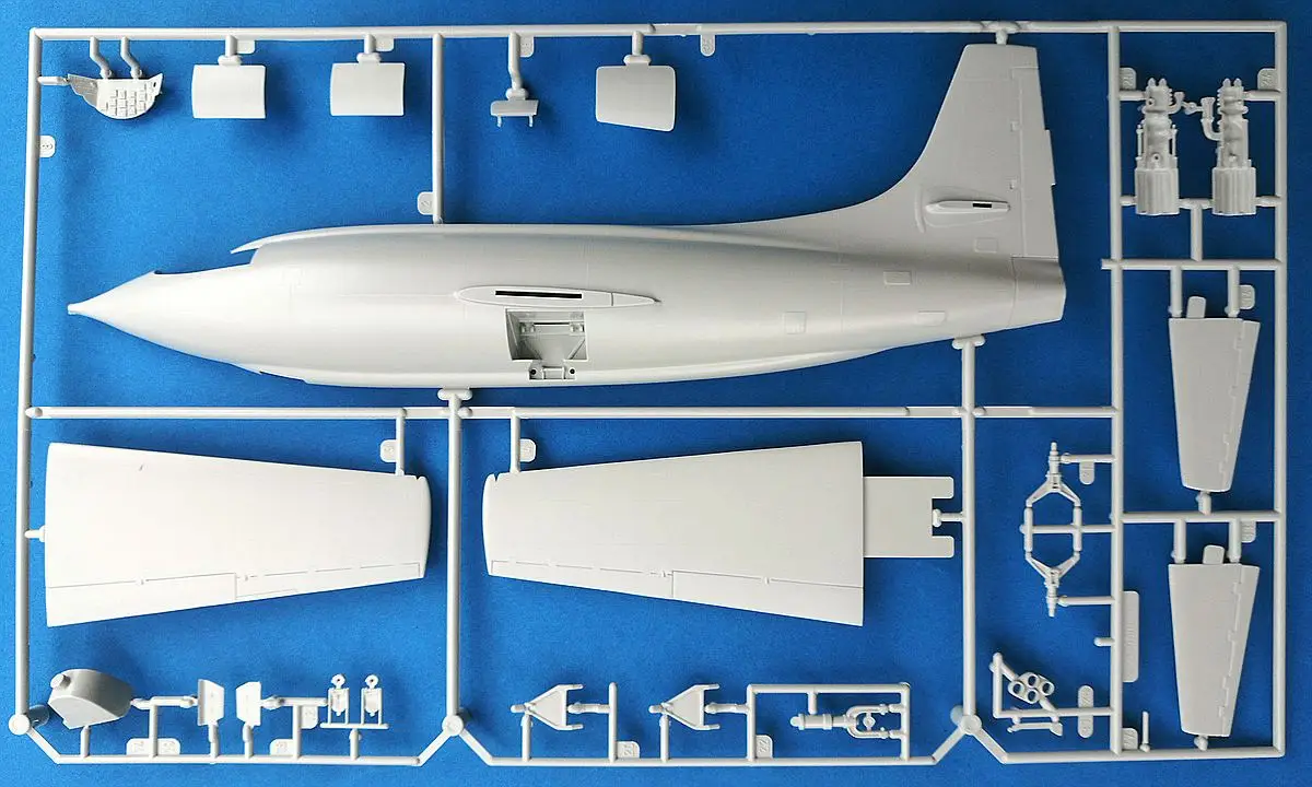 1/32 Bell X-1 Supersonic Aircraft