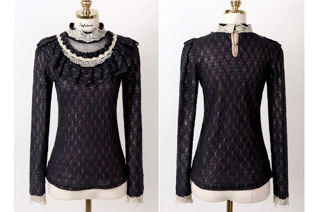 ***พร้อมส่งSL*** เสื้อผ้าลูกไม้สีดำ แต่งมุกที่คอแต่งระบายลุกไม้ แขนยาวมีซับในสวยเหมือนแบบค่ะ