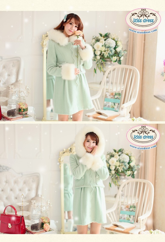 ***พร้อมส่ง size s ค่ะ***เสื้อโค้ทกันหนาวสีเขียวอ่อน แขนและฮู้ดรอบล้อมด้วนขนเฟอร์สีขาว ติดกระดุมซ่อน แบ่งเป็นตัวเสื้อและกระโปรงใส่แยกชิ้นได้ค่ะ สวยหวานเหมือนแบบค่ะ