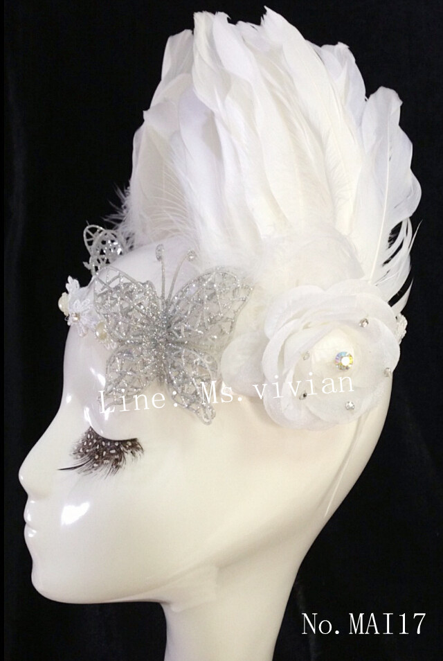 MAI17 มงกุฎขนนกขาว ผี้เสื้อเงิน (งาน handmade)**สินค้ามีจำกัด**