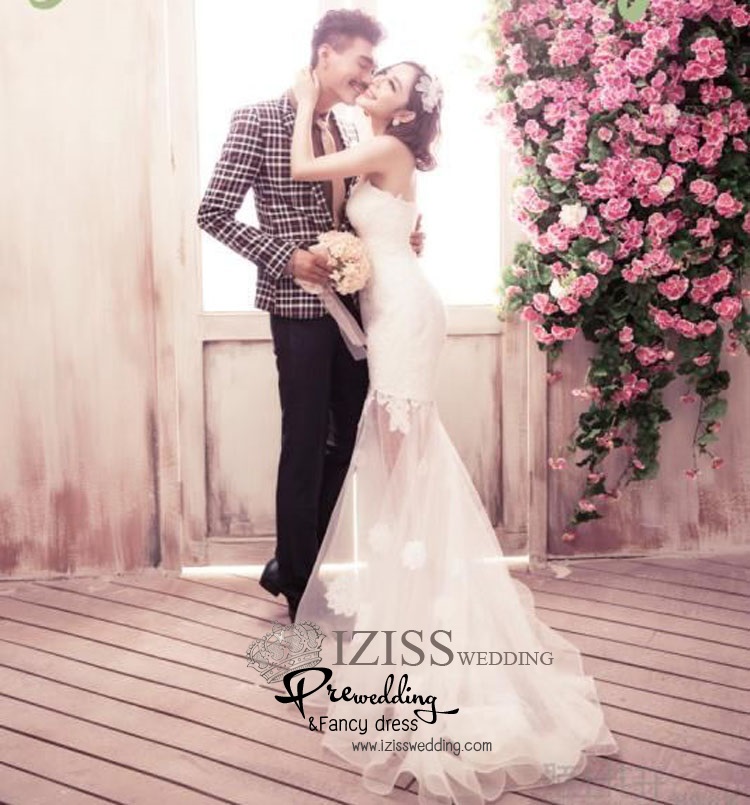 **พรีออเดอร์** PW082 ชุดถ่ายพรีเว็ดดิ้ง (pre wedding dress) ชุดแต่งงานชายหญิง "ธีมสีขาว"