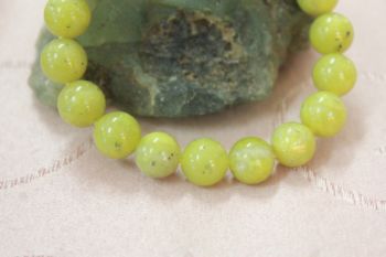 หยกมะกอก ( Olive Jade )