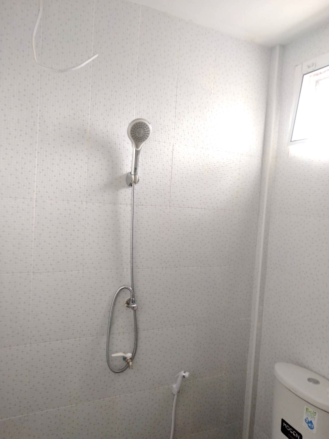 บ้านน็อคดาวน์ สไตล์โมเดิร์น ขนาดบ้าน 4*8 เมตร พร้อมระเบียง 2*3 เมตร ราคา 360,000 บาท