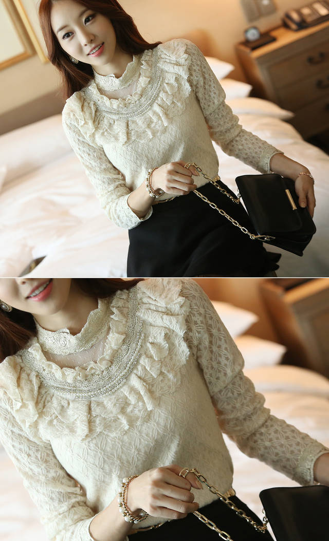 ***หมดค่ะ***เสื้อผ้าลูกไม้สีครีม แต่งมุกที่คอแต่งระบายลูกไม้ แขนยาวมีซับในสวยเหมือนแบบค่ะ