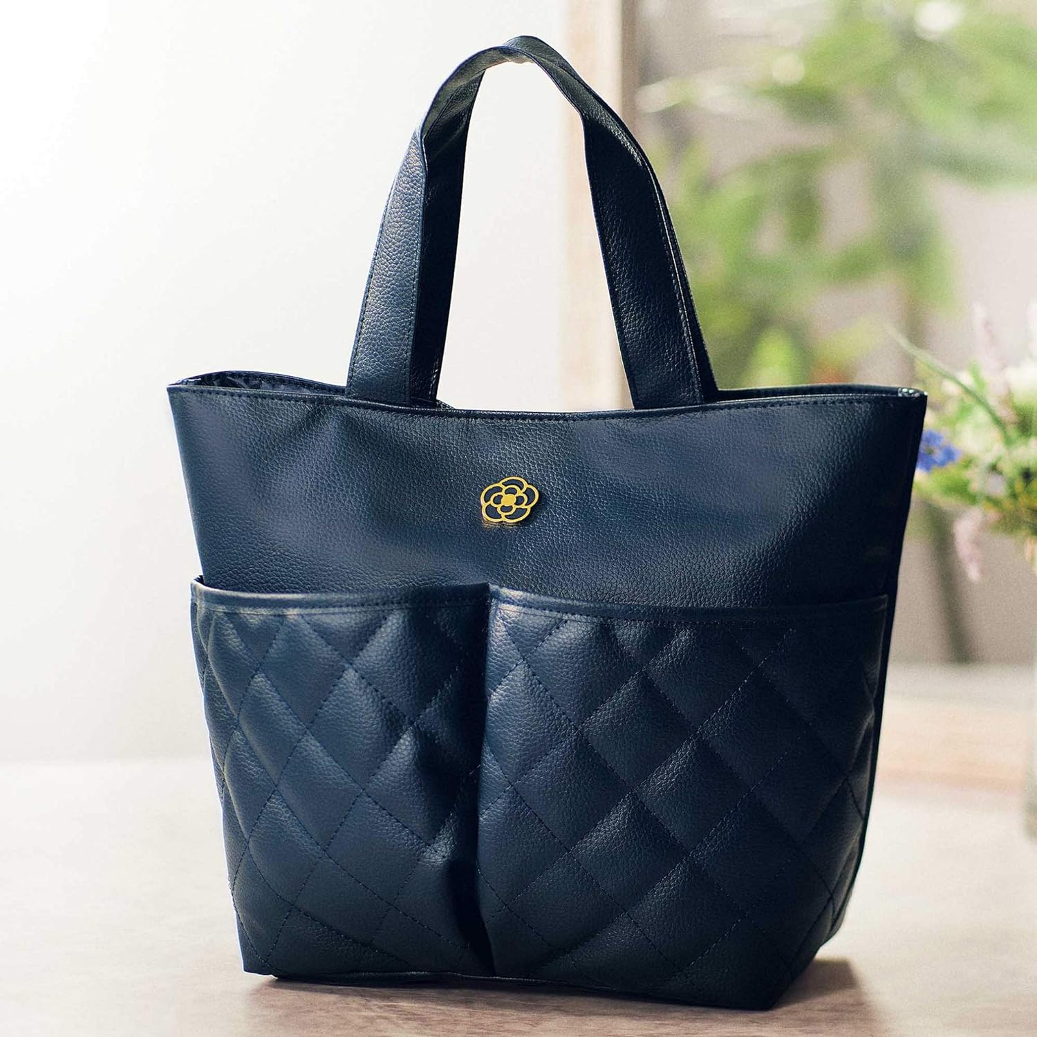 Crasus Elegant Quilted Tote Steady Appendix กระเป๋าควิลท์หนังนิ่ม ใบใหญ่สีกรมสุดชิค