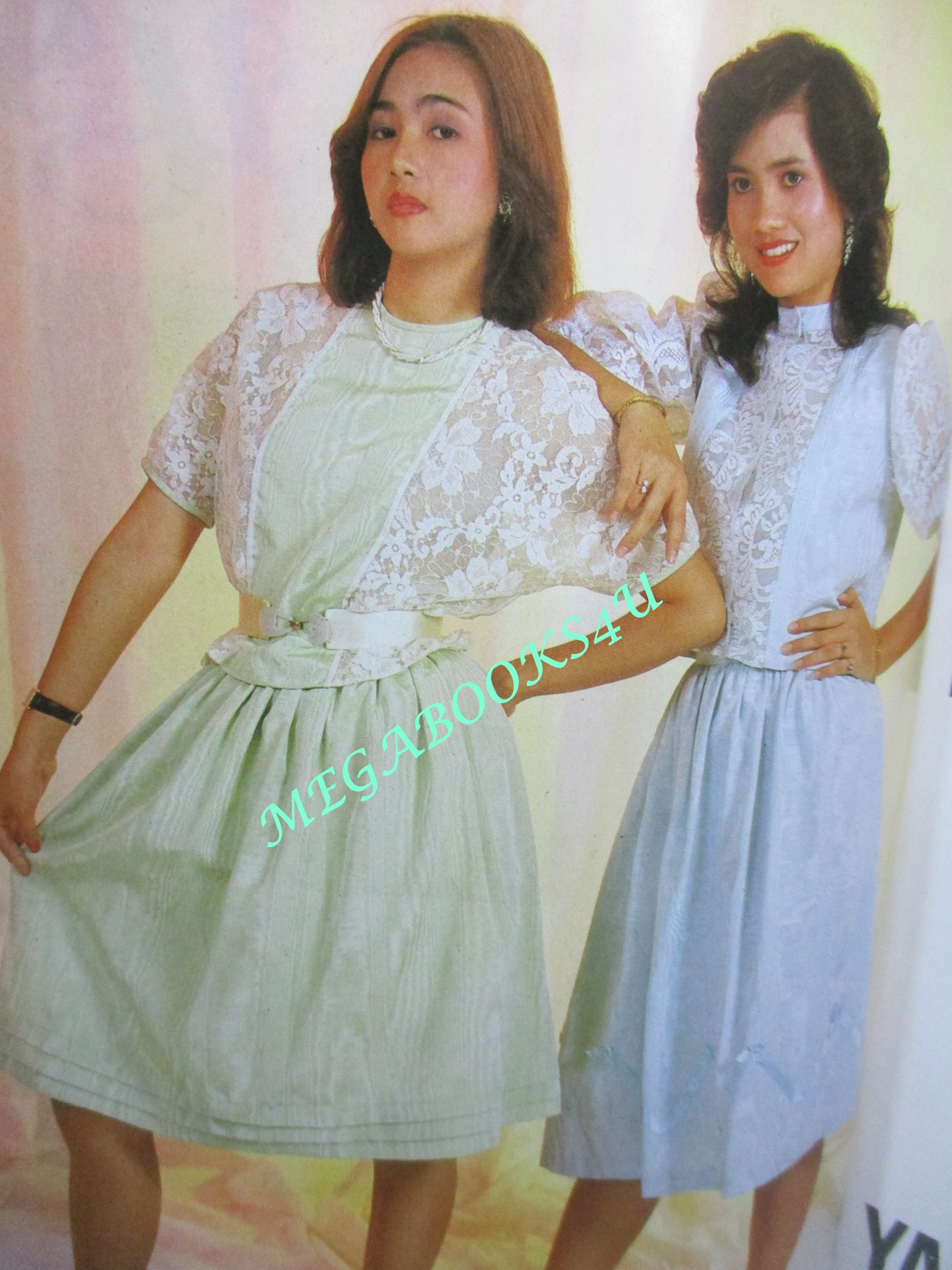 นิตยสารนรี ฉบับที่01 ปี2526 ปก อวยพร กาญจนวิจิตร ฉบับปฐมฤกษ์ สภาพปานกลาง ปกมีแม็กซ์ติด