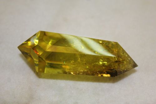 เยลโล่ควอตซ์ ชนิดปลายแหลมสองด้าน (Yellow CrystalsQuartz )