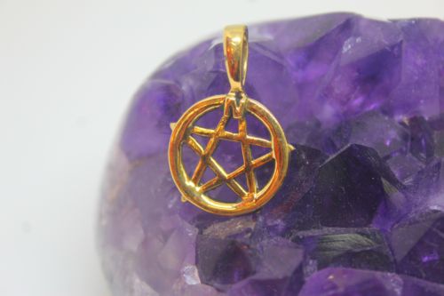 เพนทาเคิล(Pentacle)