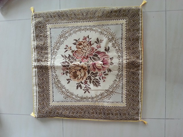 อาสนะ บาง 25*25นิ้ว หนา 0.5นิ้ว อันละ 50บาท ส่ง 100 ผืน