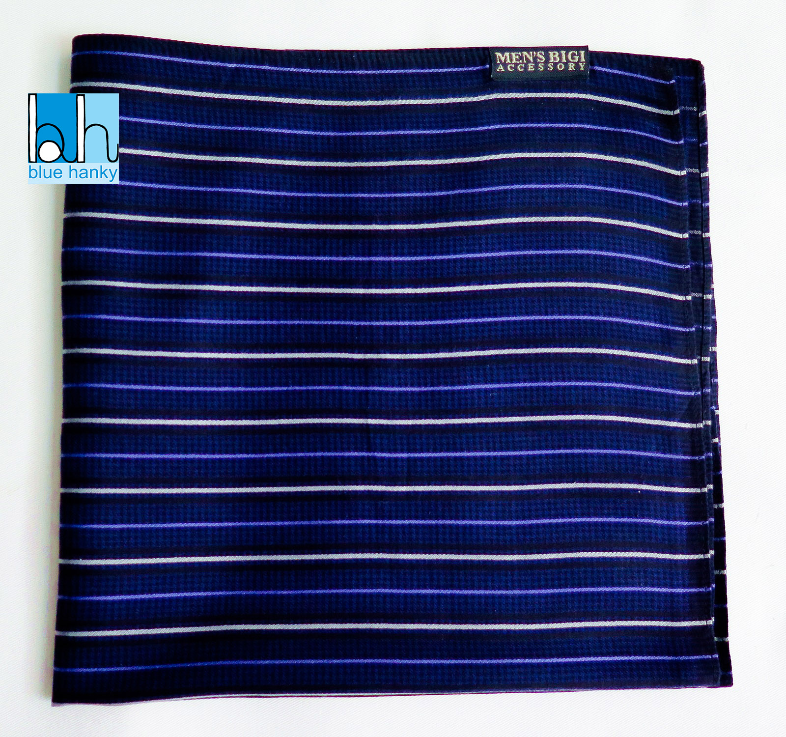 #112 18" MEN'S BIGI ACCESSORY ผ้าเช็ดหน้ามือ2 สภาพดี ผ้าเช็ดหน้าผืนใหญ่