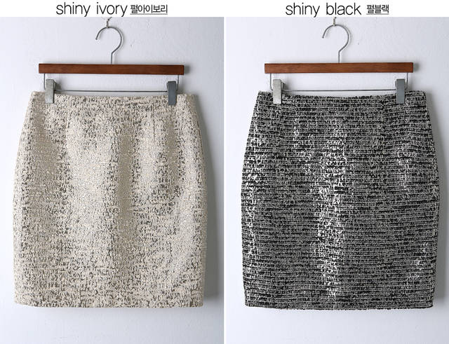 ***หมดค่ะ***กระโปรงผ้าเนื้อผสมสีขาวเลื่อมสีเงิน ทรงสอบติดซิบสวยเหมือนแบบค่ะ