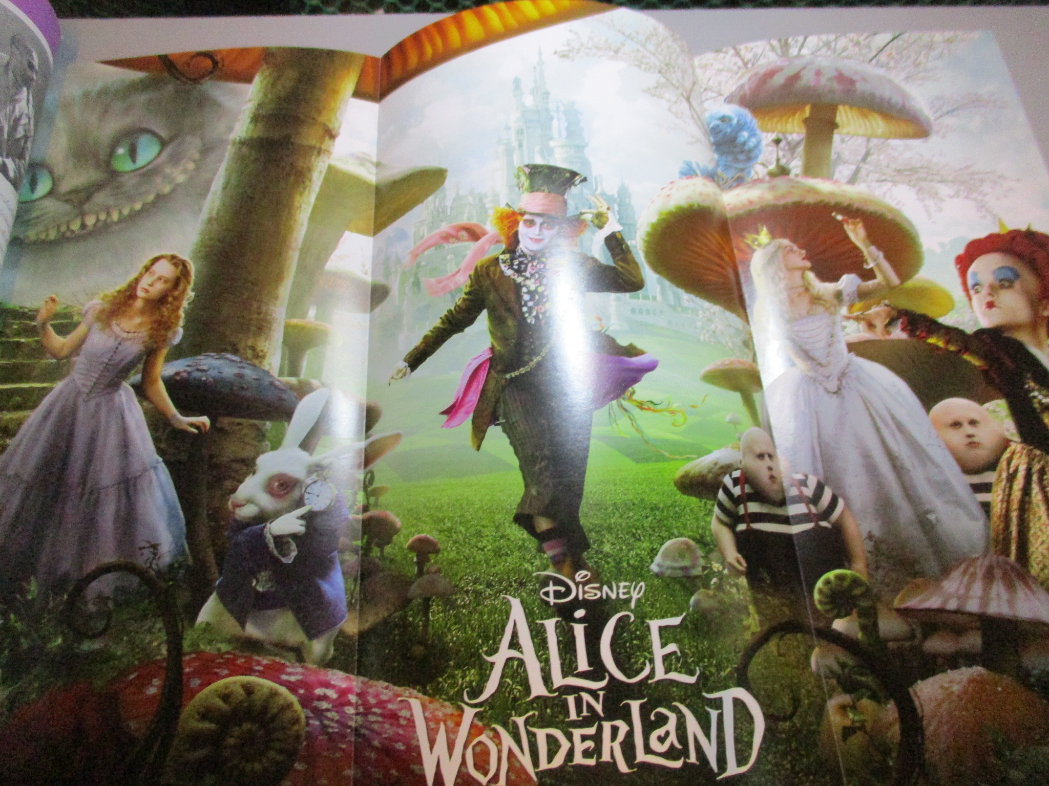 นิตยสารSTARPICS สตาร์พิค SP.769 ปี2553 ปก ALICE IN WONDERLAND มีโปสเตอร์ในเล่ม
