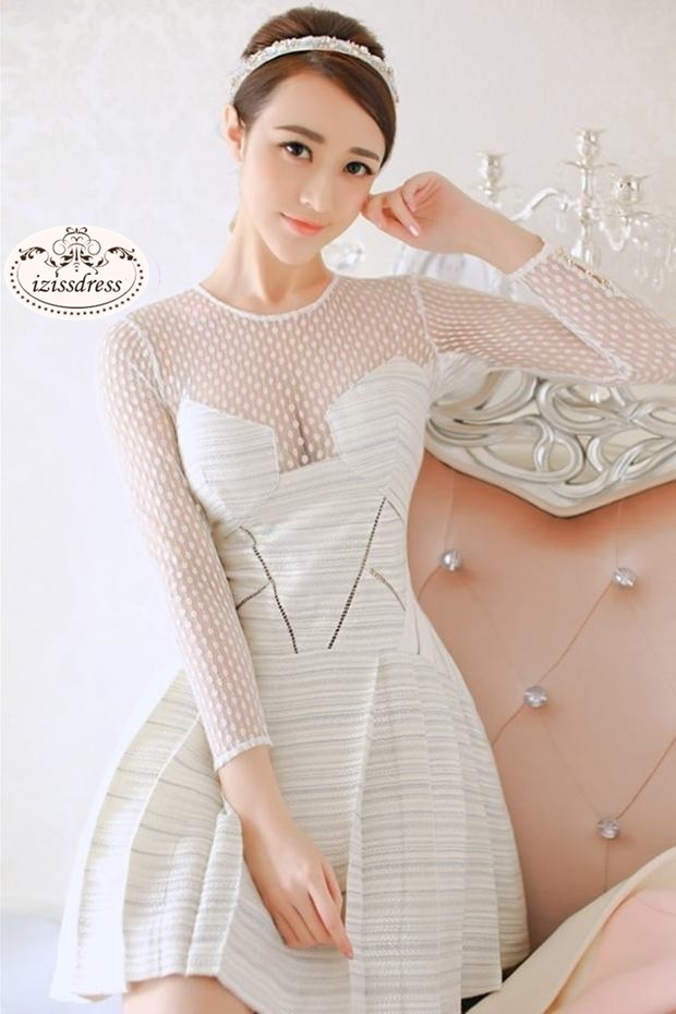 ***หมดค่ะ*** เดรสผ้าเนื้อผสมสีฟ้าต่อช่วงบนด้วยผ้าตาข่าย คอกลมแขนยาวสวยเหมือนแบบค่ะ