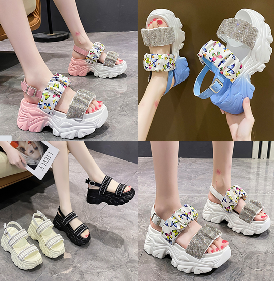 รองเท้าส้นเตารีดรัดส้นน่ารักๆ ไซส์ 34-39 มี 2 รุ่น