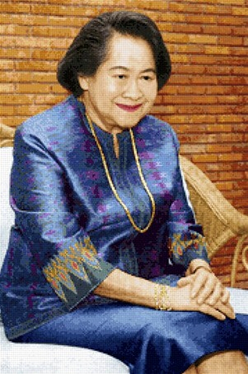 Pinn สมเด็จพระพี่นางฯ (สี-ประทับนั่ง)