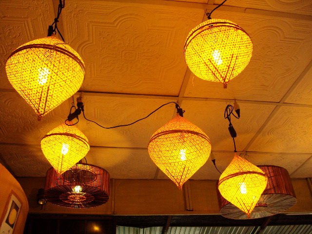 โคมไฟไม้ไผ่แบบแขวนเพดาน Bamboo Ceiling Lam