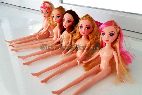 ตุ๊กตาบาร์บี้แต่งหน้าเค้ก