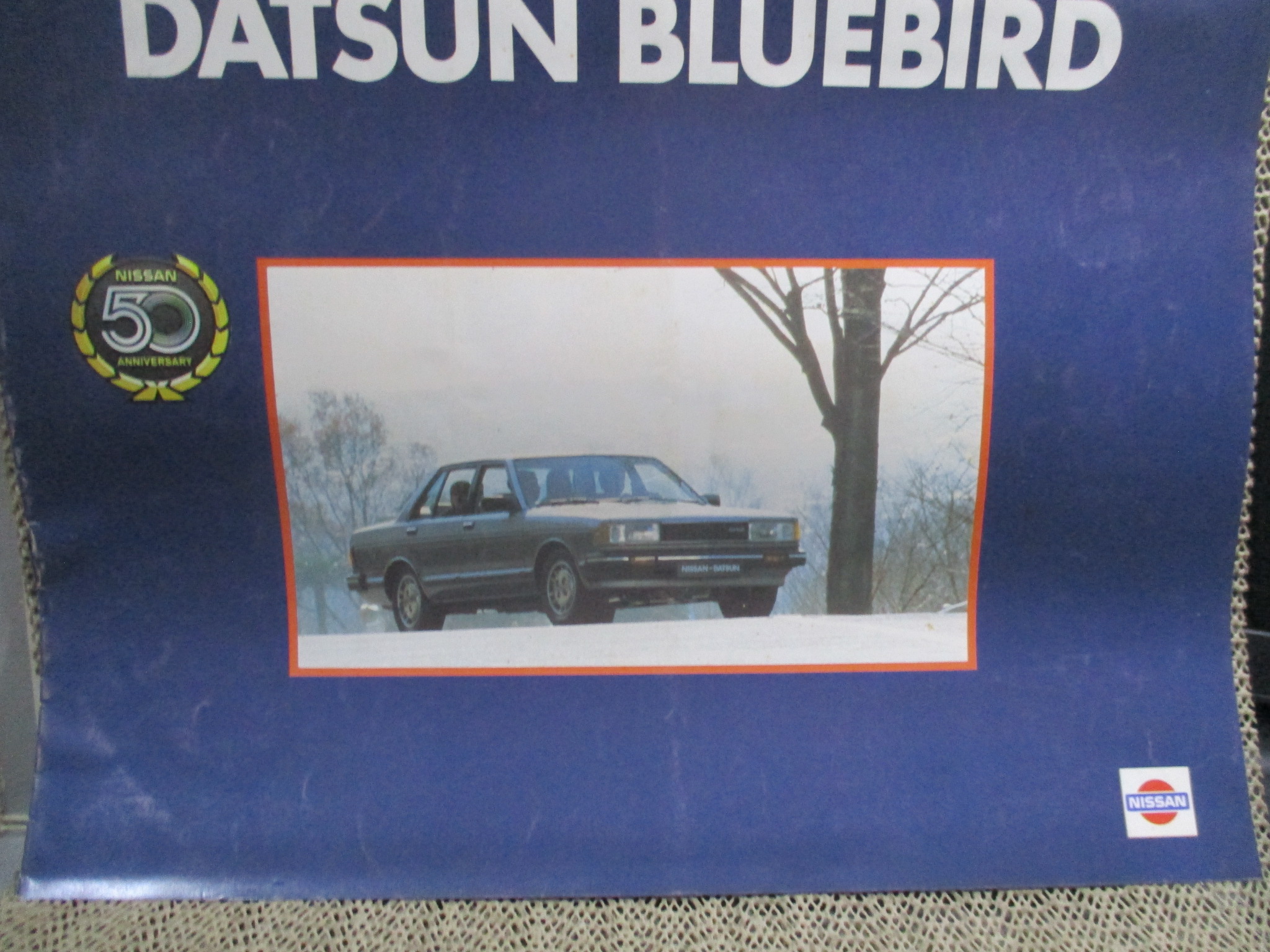 โบรชัวร์ แผ่นพับโฆษณา รถดัทสัน บูลเบิร์ด DATSUN BLUEBIRD / มีเขียนราคารถไว้ที่แผ่นหลัง