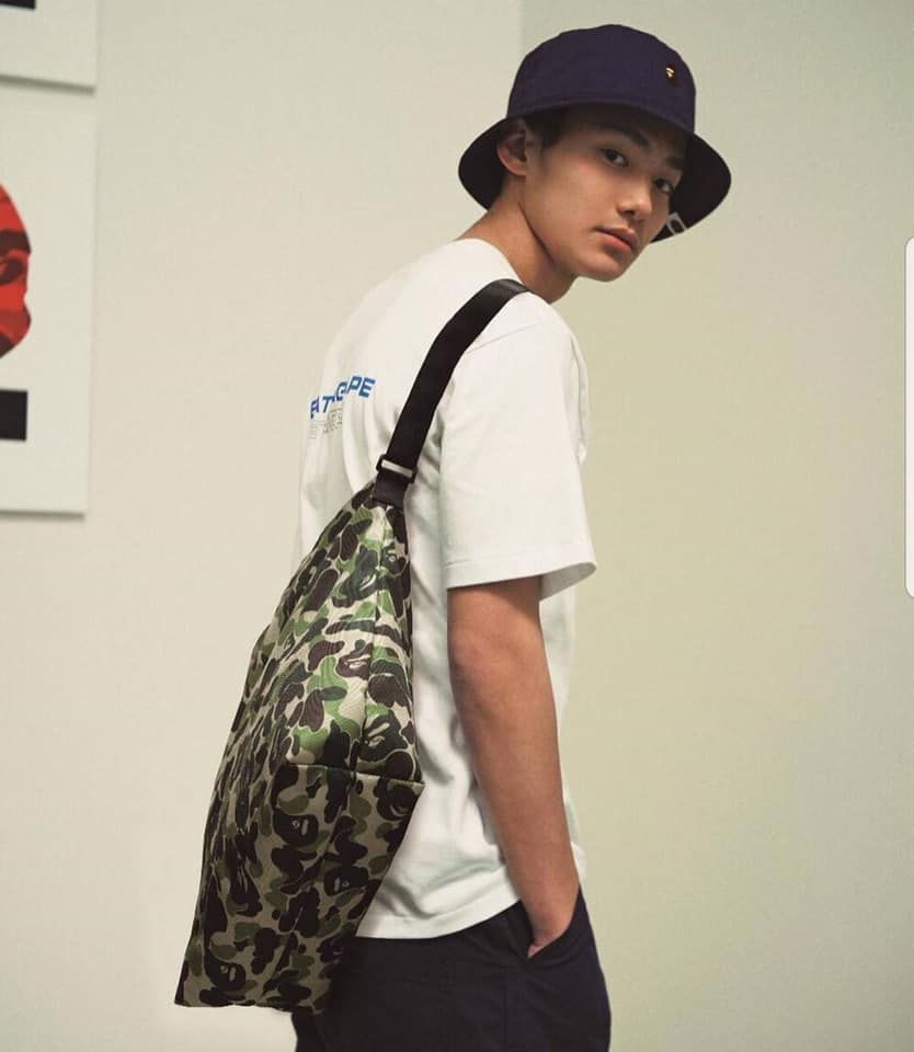 พร้อมส่ง A BATHING APE® 2019 SUMMER COLLECTION กระเป๋าสะพายลายพราง