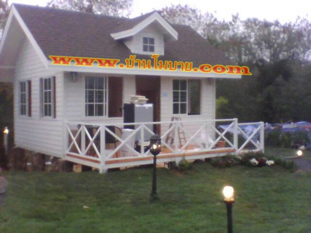 บ้านน็อคดาวน์ สไตล์ ตะวันตกขนาด 5*4 เมตร ระเบียง 2*4 เมตร (1 ห้องนอน 1 ห้องน้ำ 1 ห้องนั่งเล่น)