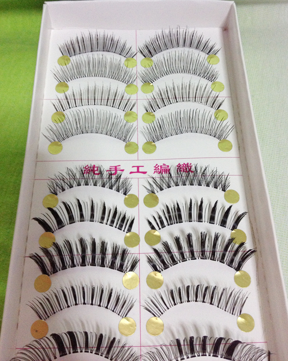 MIX-9# ขนตามิก (ขายปลีก) มี 10 คู่ 10 รุ่น (มีเปลี่ยนเเบบบางคู่บ้าง)