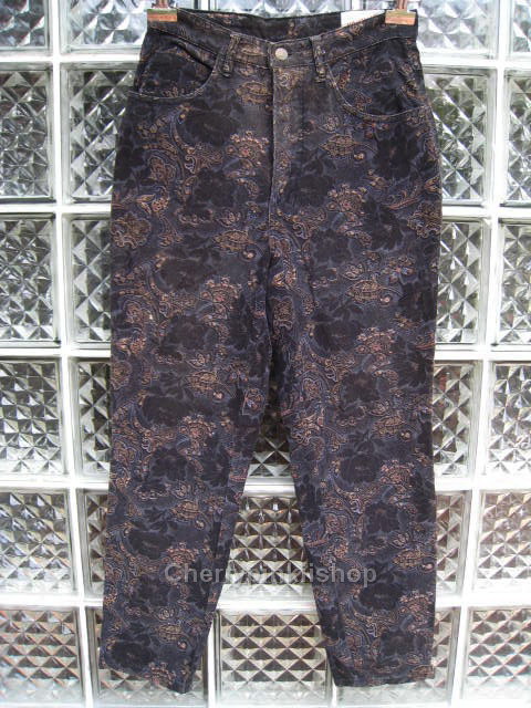 กางเกงแฟชั่น ผ้าลูกฟูก ขา4 ส่วน สีดำ-กรมท่า มีลวดลายเก๋ไก๋ ยี่ห้อ LIGHTMAN เนื้อผ้านิ่มใส่สบาย