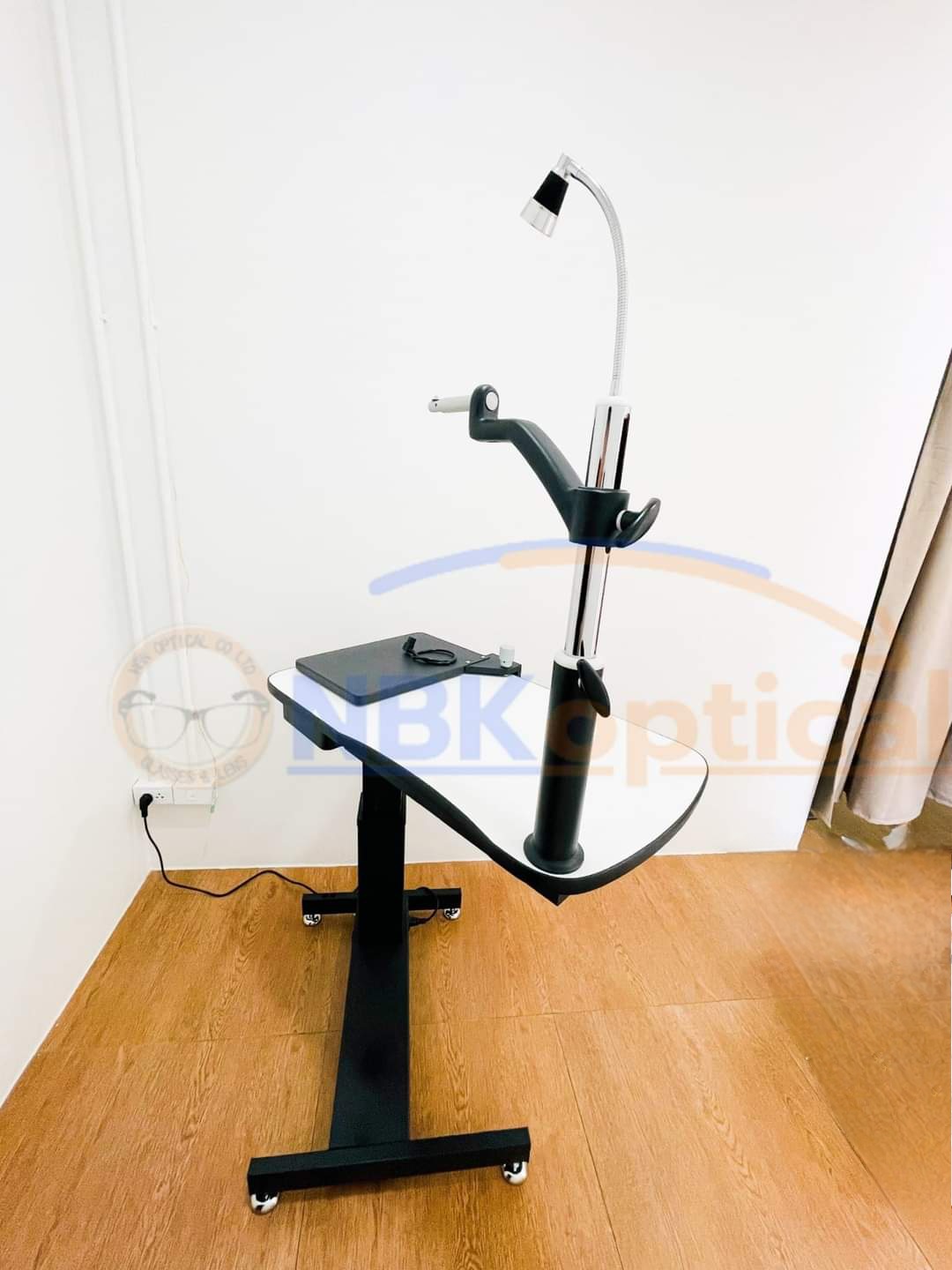 ชุดโต๊ะวัดสายตา C-190A Black พร้อมเก้าอี้ปรับไฟฟ้า