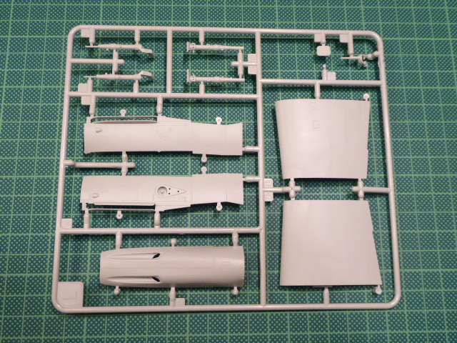 1/32 MESSERSCHMITT BF 109 G-2/G-4