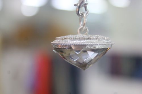 ไดมอนเพนดูลั่ม ( Diamond Pendulum )