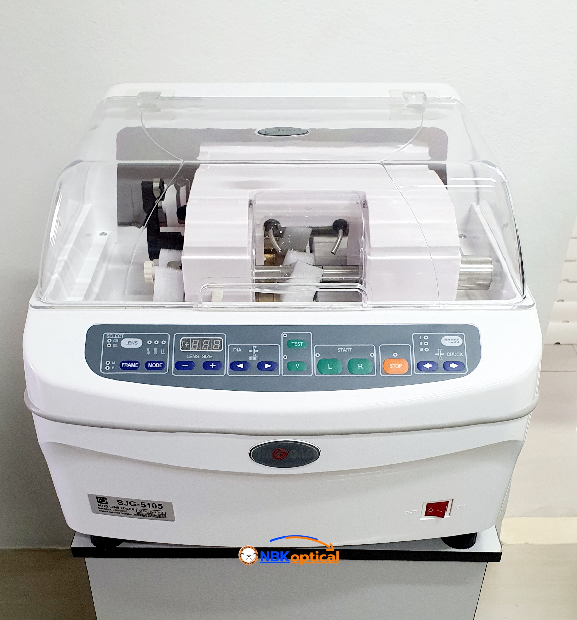 เครื่องฝนเลนส์ออโต้ระบบอัตโนมัติ Automatic Lens edger SJG-5105