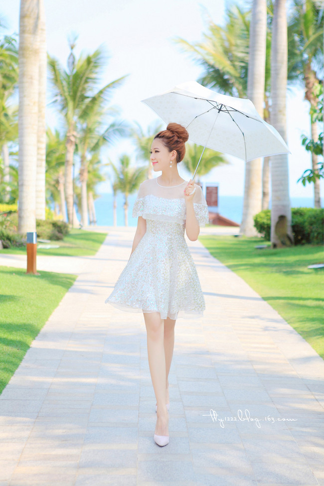 ***พร้อมส่ง***เดรสสีขาวปักเลื่อม ซีทรูช่วงไหล่ ชายกระโปรงพริ้วสวยงามมากค่ะ