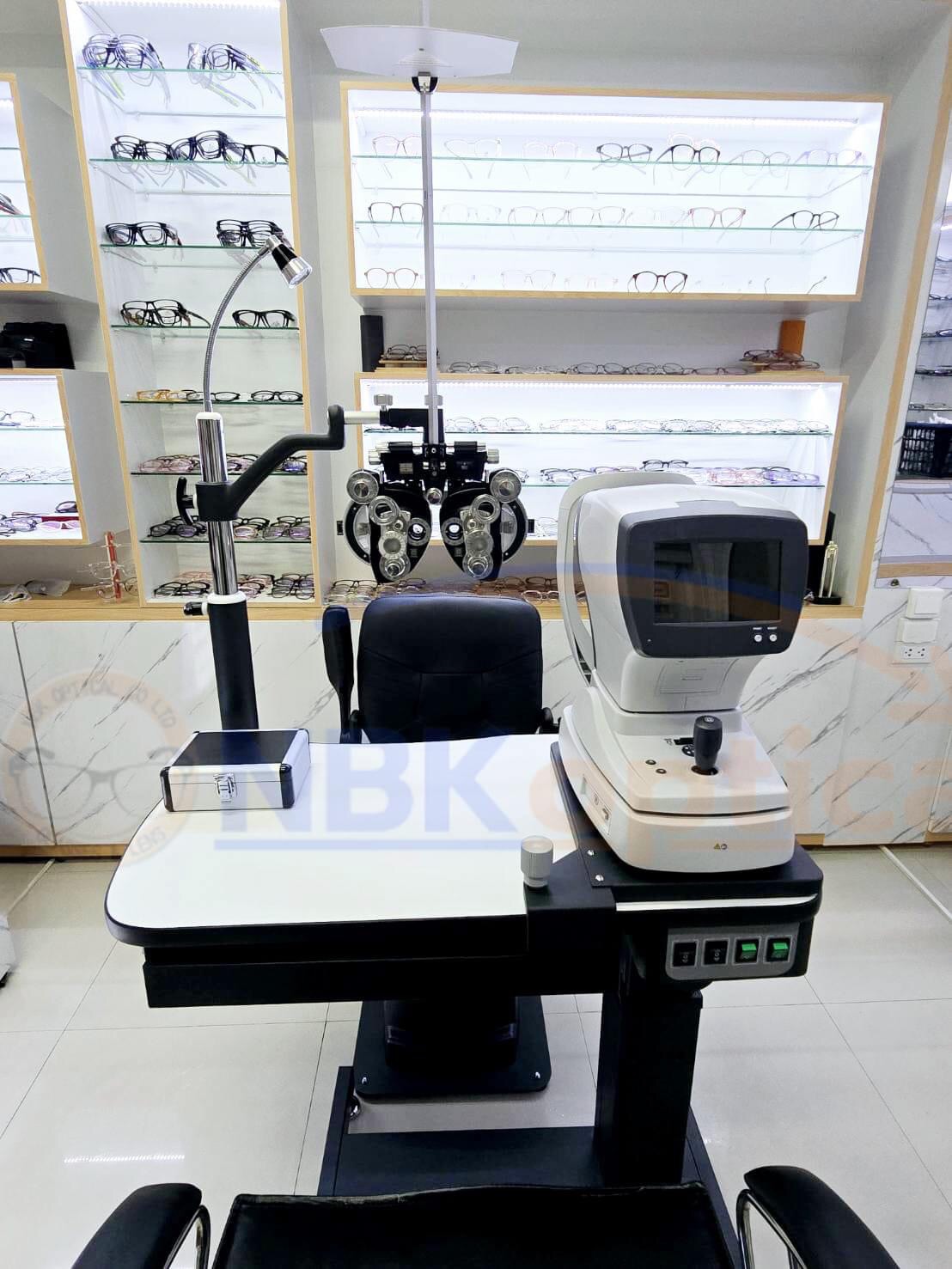 ชุดวัดสายตา C-190A