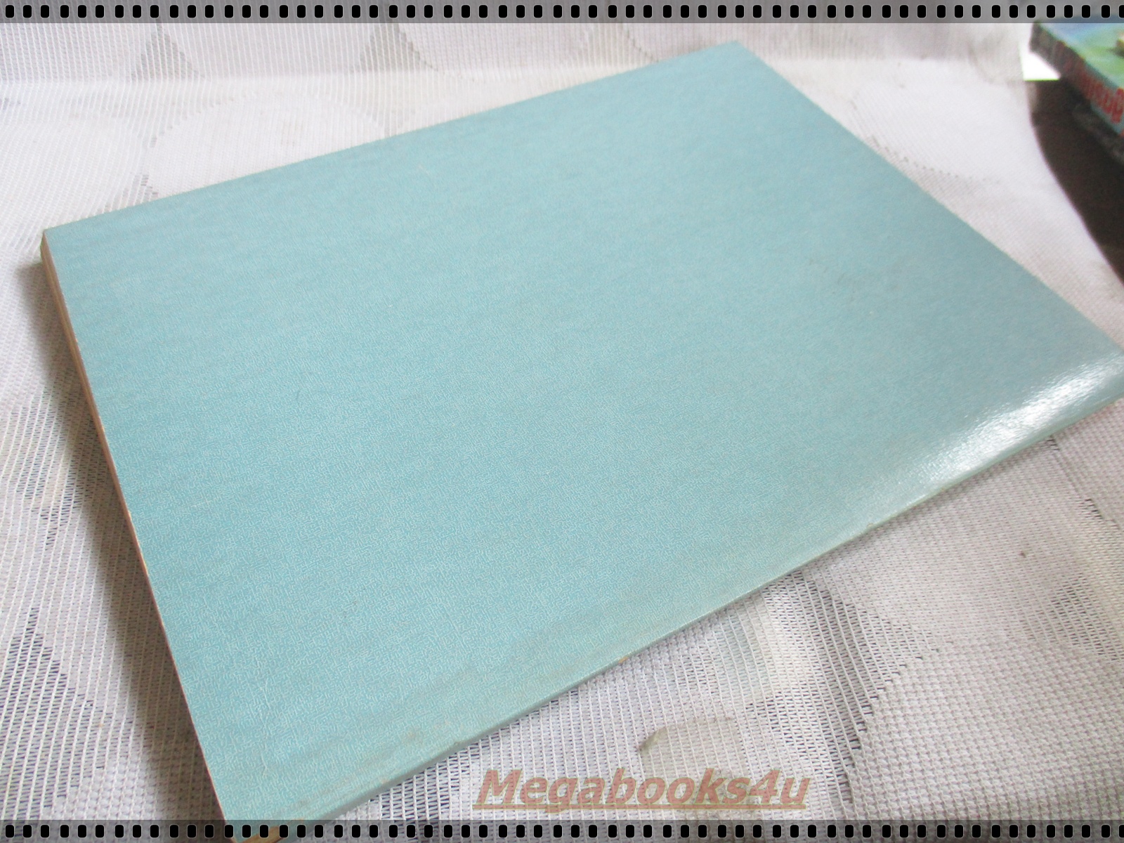 หนังสือเฉลิมพระเกียรติ สมเด็จพระบรมโอรสาธิราช เจ้าฟ้ามหาวชิราลงกรณ สยามมกุฏราชกุมาร ปี2516