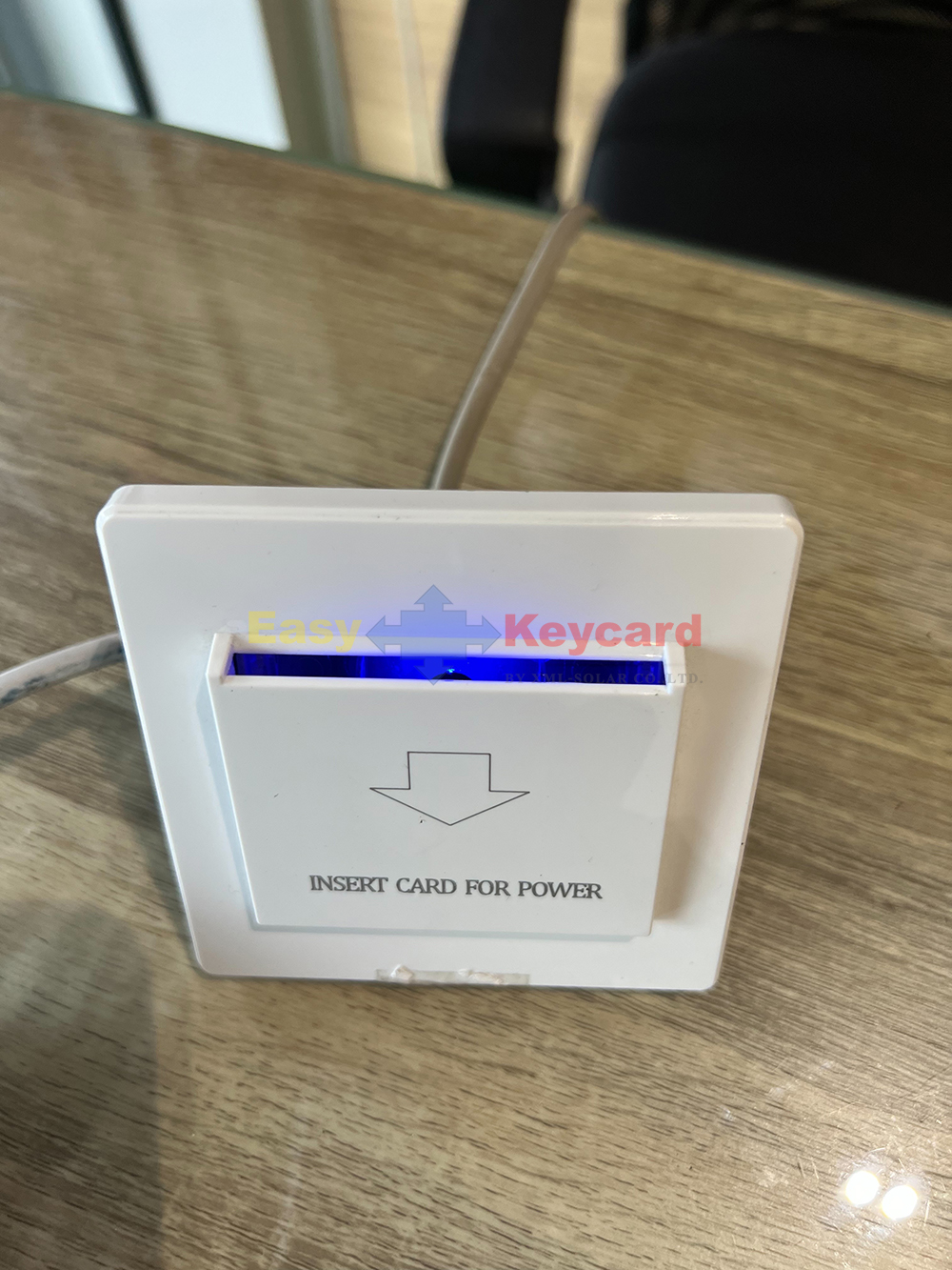 กล่องเสียบการ์ด ประหยัดไฟ ในห้องพัก (Energy Saver) รุ่น All Card รุ่นใช้บัตรได้ทุกชนิด (ฟรี คีย์การ์ด 1 ใบ)