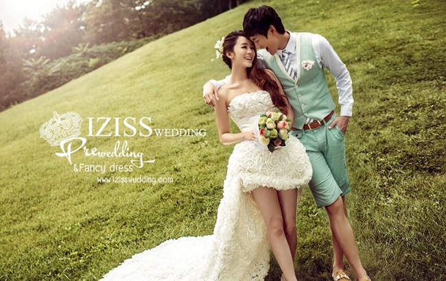 ***พร้อมส่ง***ชุดคู่ถ่ายพรีเวดดิ้ง (prewedding dress) & ชุดแต่งงานแฟนซี (Fancy wedding dress)ชายหญิง "ธีมสีขาว-เขียว"