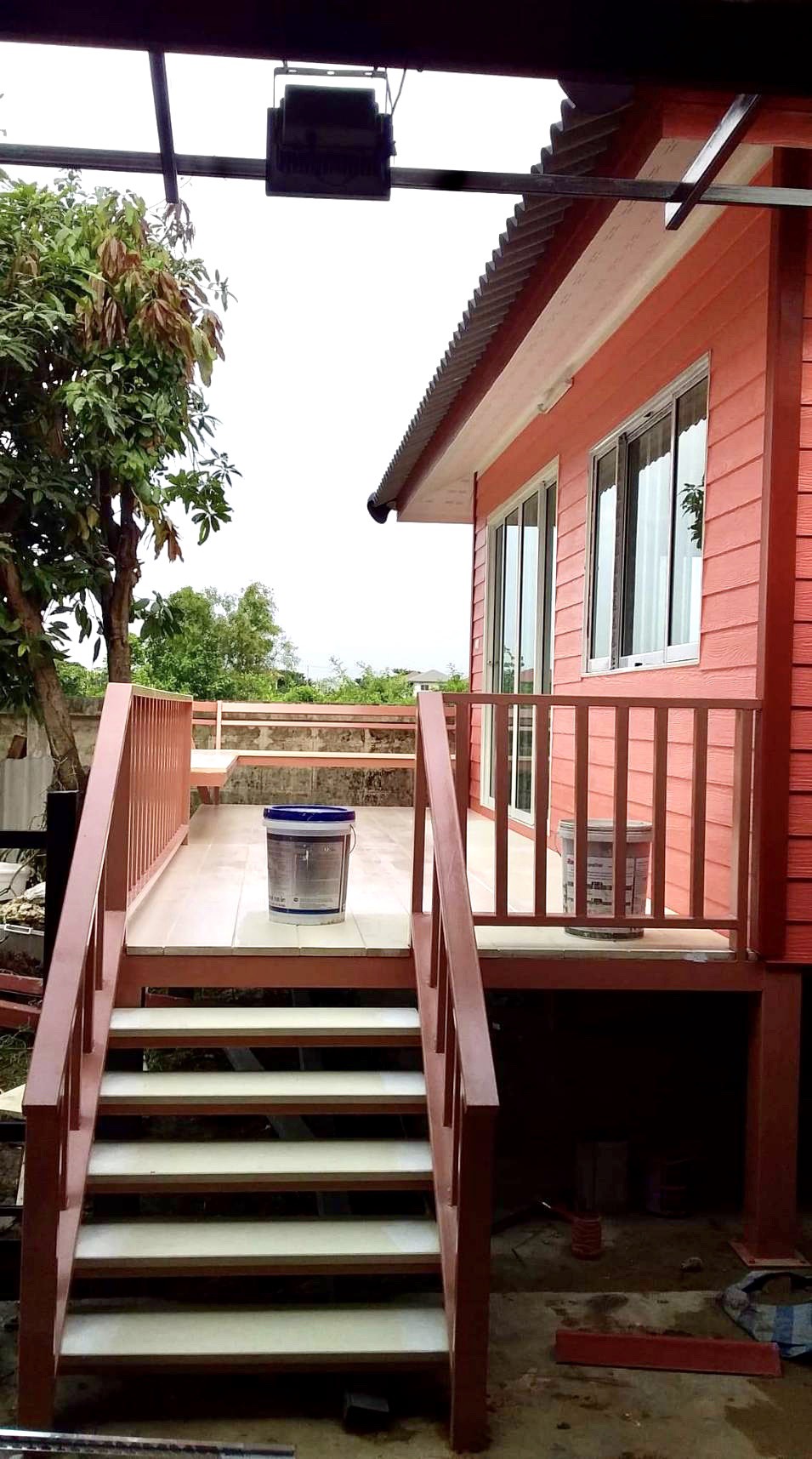 บ้านน็อคดาวน์ ทรงปั่นหยา ขนาด 4*6 เมตร พร้อมระเบียง 2*3 เมตร ชุดประตูสไลด์