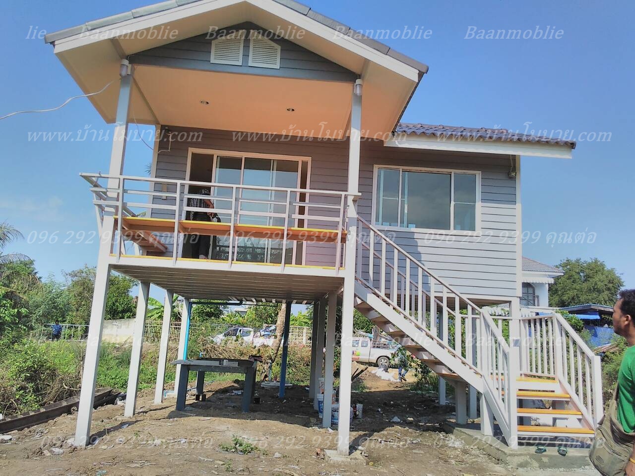 บ้านขนาด 4*6 ระเบียง 3*3 เมตร ยกสูง 2 เมตร (1 ห้องนอน 1 ห้องน้ำ 1 ห้องนั่งเล่น)