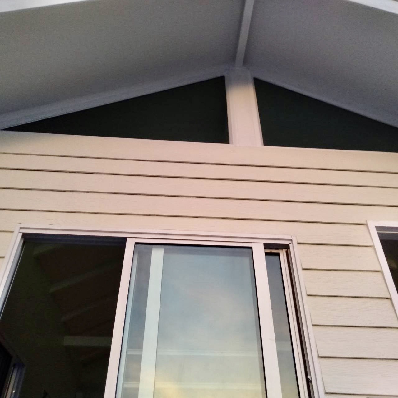 บ้านหลังนี้ ขนาด 3*5.5 ระเบียงด้าน 3 เมตร ยาว 1*3 เมตร ยกสูง 2.20 เมตร