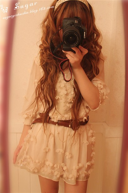 **พร้อมส่ง**เดรสชีฟองสีเบจประดับด้วยเลื่อม+ดอกไม้เข้าชุด (แยกเป็นเสื้อ-กางเกง)