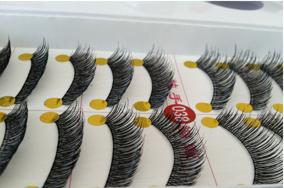 V-038 ขนตา(ราคาส่ง) ขั้นต่ำ 15 เเพ็ค คละเเบบได้ (ขนยาวกว่าเดิม)