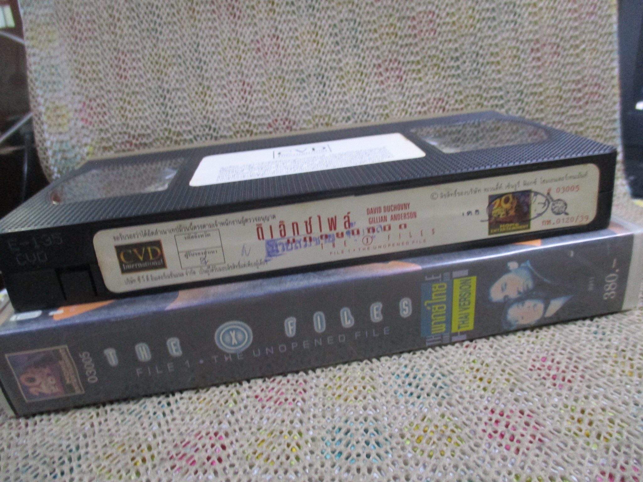 วีดีโอเทป Video Tape The X files the unopened file ดิเอ๊กซ์ไฟล์ มฤตยูมิติมืด พากย์ไทย ค่าย CVD