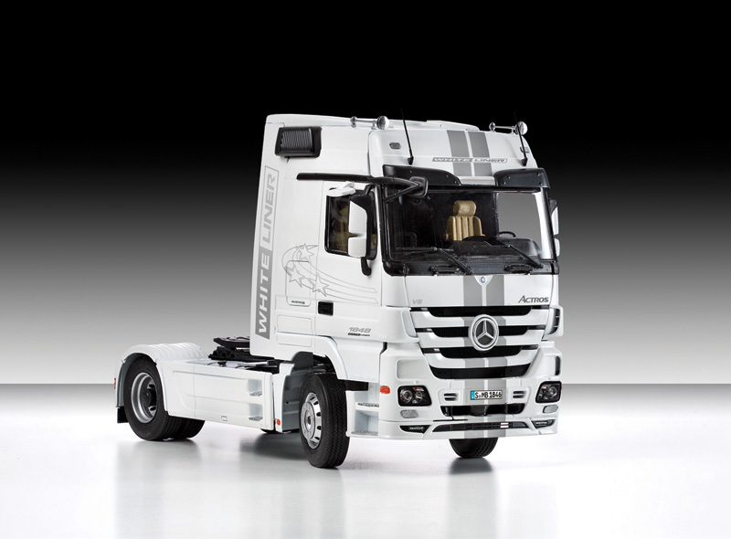 1/24 Mercedes - Benz Actros MP3