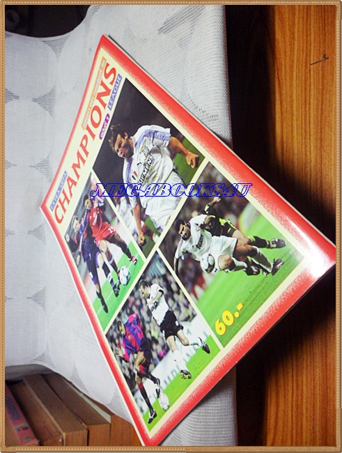 นิตยสารฟุตบอลEXTRA UEFA CHAMPIONS LEAGUE เอ๊กซ์ตร้ายูฟ่าแชมเปี้ยนส์ลีกปี2000/2001 ฉบับที่01 ปฐมฤกษ์ มีโปสเตอร์หน้ากลาง