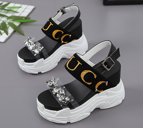 รองเท้าส้นเตารีดแต่งคริสตัลคาดหน้าน้ำหนักเบา สีแดง/ดำ/ขาว ไซต์ 34-39