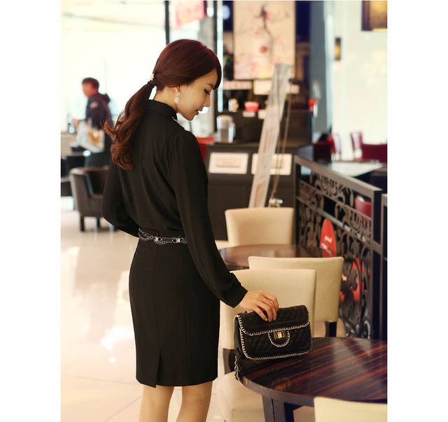 ***หมดค่ะ*** เสื้อชีฟองสีดำ ช่วงลำตัวต่อลุกไม้ แขนยาว ปักพลอยที่ปกเสื้อ สวยเหมือนแบบค่ะ