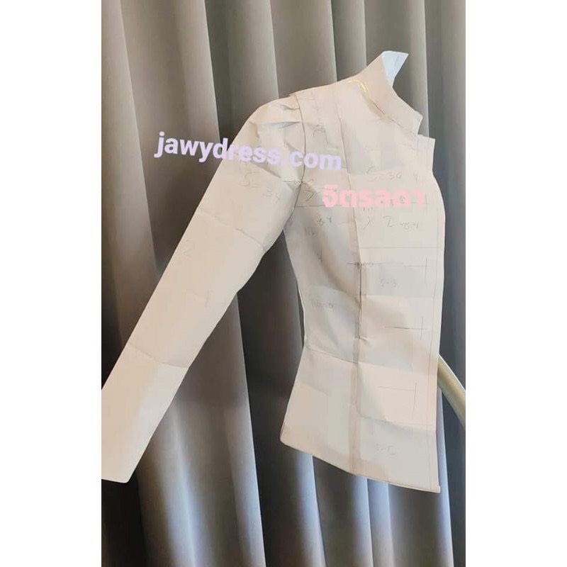 แพทเทิร์นเสื้อจิตรลดาแบบแขนจีบ แพทเทิร์นผ้าถุงสำเร็จป้ายหน้าซิปหลัง (แยกขายแพทเทิร์นเสื้อกับผ้าถุง) ซื้อพร้อมกันมีส่วนลด